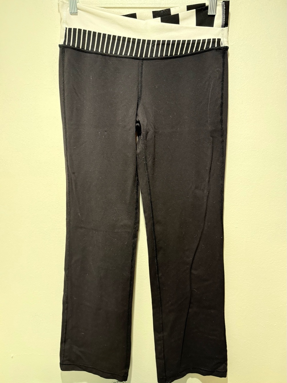 Lululemon Crossover Black Flare Leggings Size 6